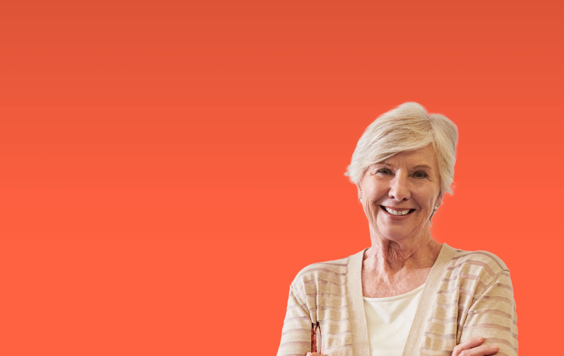 Ældre, smilende dame.